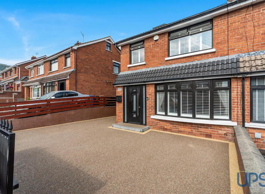 109 Stewartstown Park, Belfast, BT11 9GJ