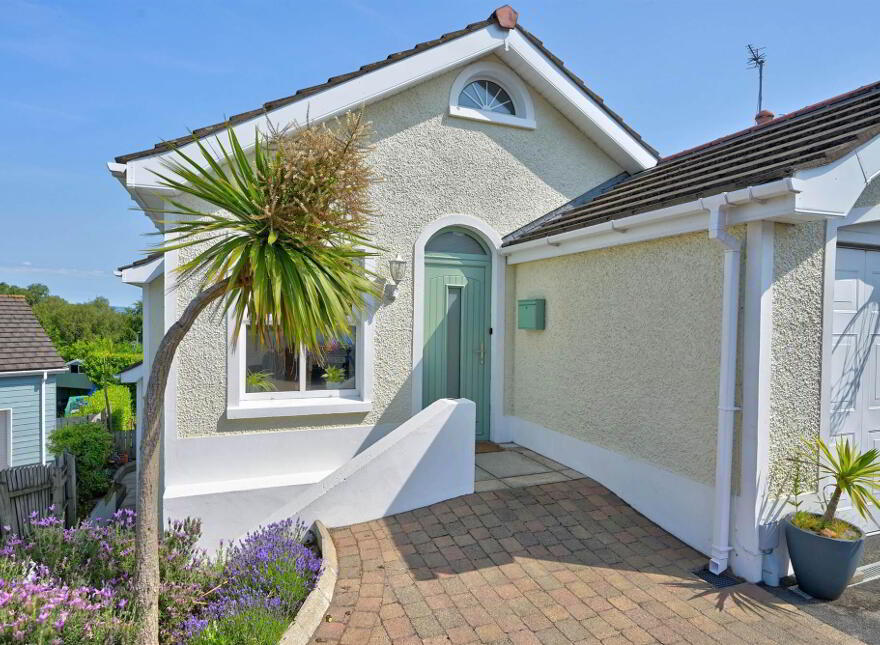 222 Bangor Road, Seahill, Holywood, BT18 0JF