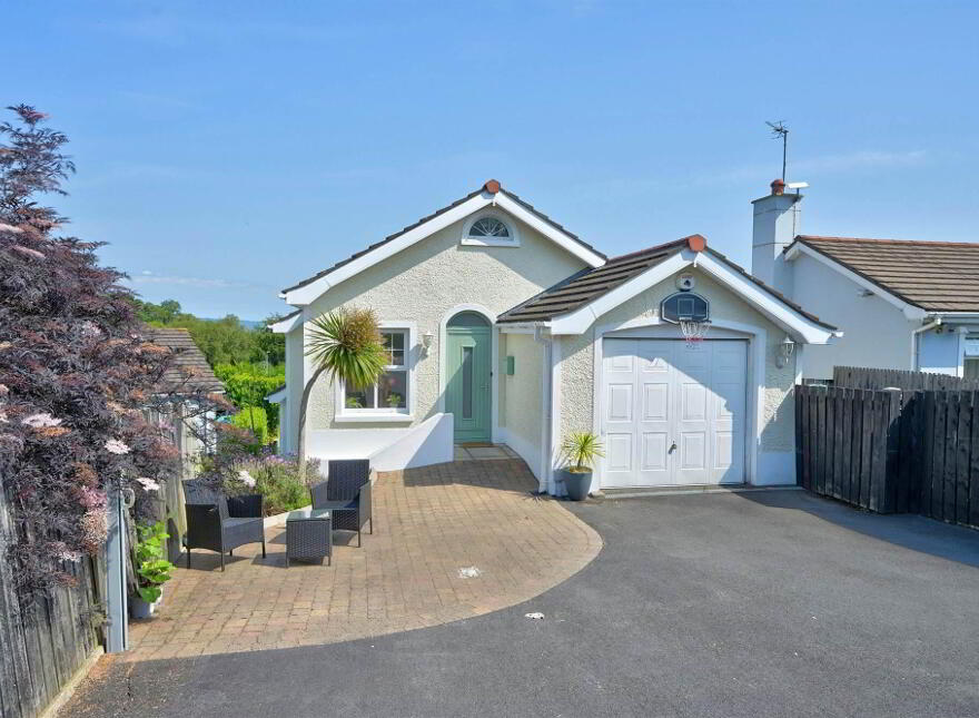 222 Bangor Road, Seahill, Holywood, BT18 0JF