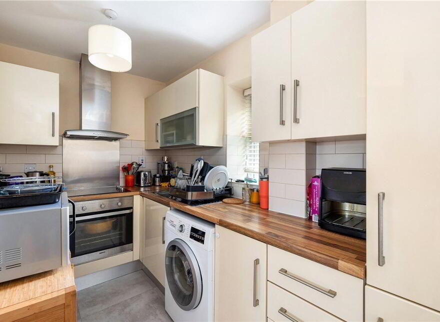 16 Errigal House, Eglinton Court, Dublin, D04RY86