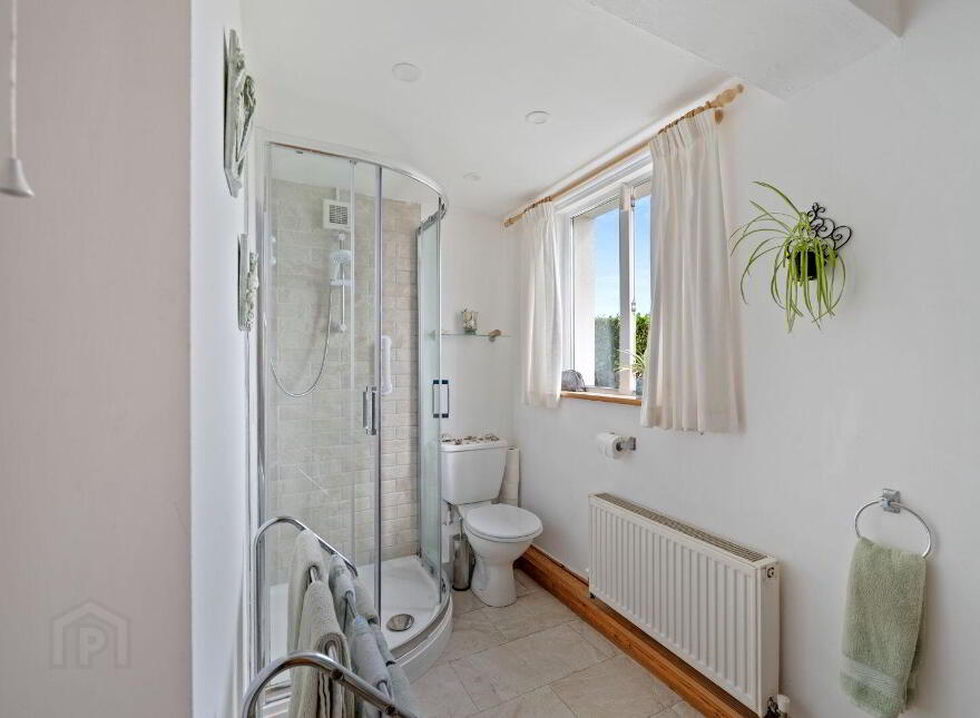 Ivernia, Coast Road, Myrtleville, P43RR62