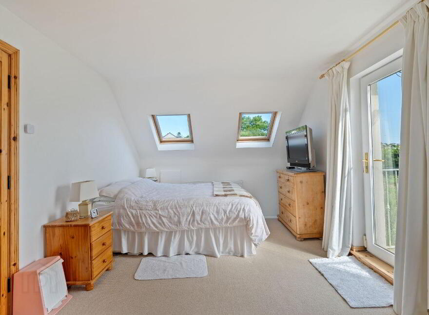 Ivernia, Coast Road, Myrtleville, P43RR62