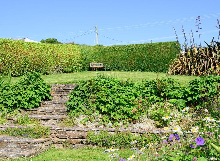 Ivernia, Coast Road, Myrtleville, P43RR62