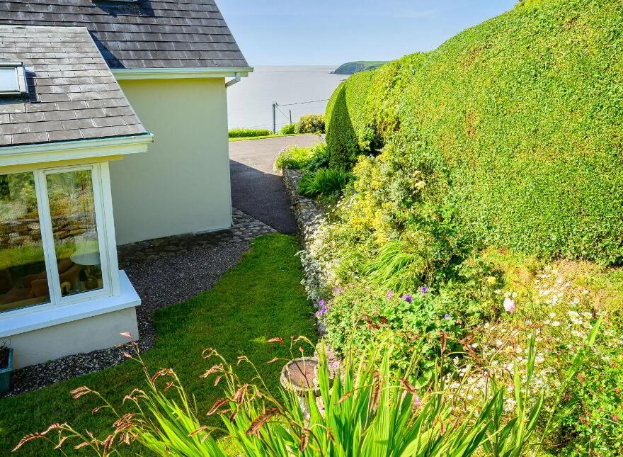 Ivernia, Coast Road, Myrtleville, P43RR62