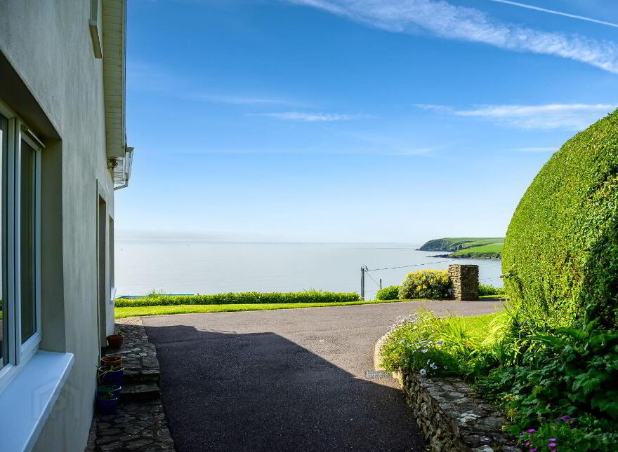 Ivernia, Coast Road, Myrtleville, P43RR62