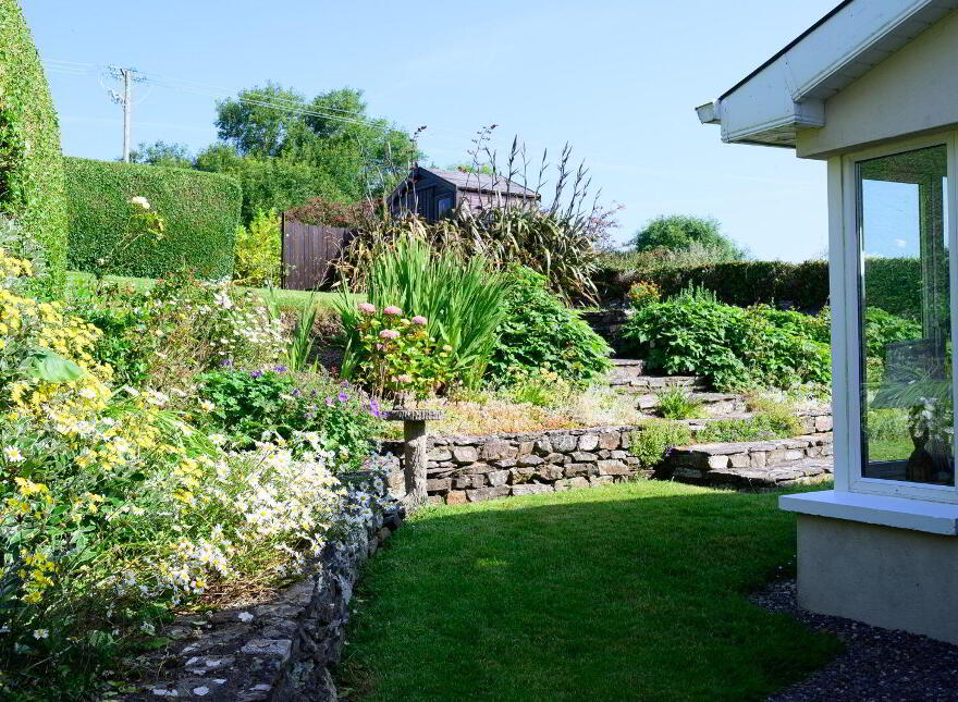 Ivernia, Coast Road, Myrtleville, P43RR62