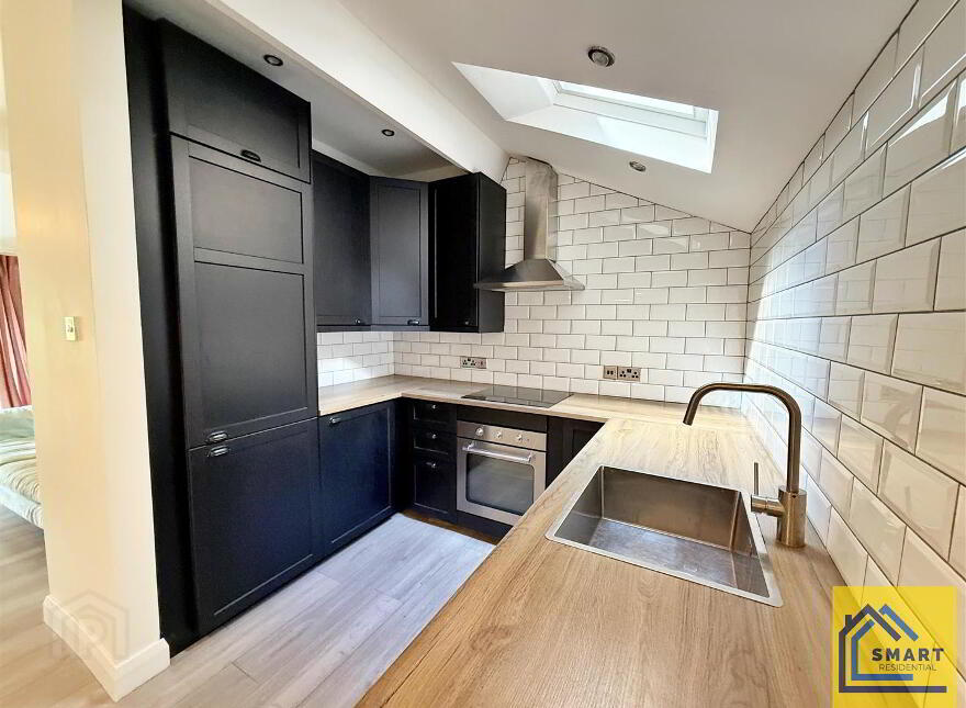 Apt 8, 23 Knock Road, Belfast, BT5 6LA