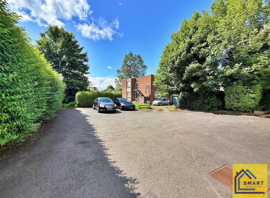Apt 8, 23 Knock Road, Belfast, BT5 6LA