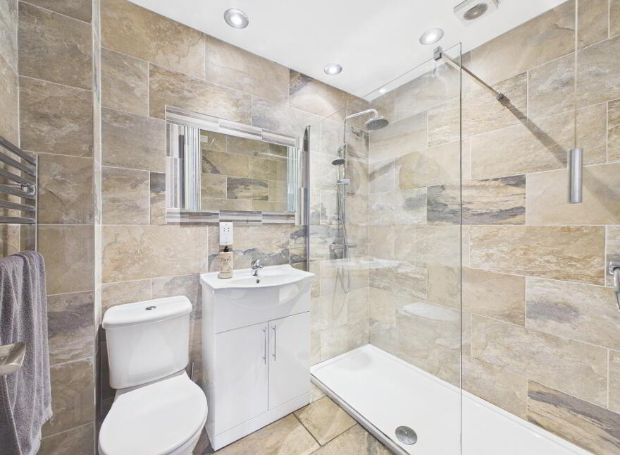 Apartment 8 Chancellors Court 55 - 57 Malone Road, Belfast, BT9 6SA
