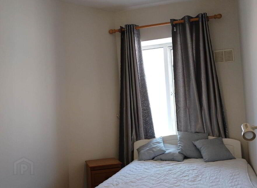 12 Belhavel, Golden Island, Athlone, N37AD62
