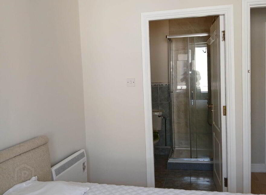 12 Belhavel, Golden Island, Athlone, N37AD62