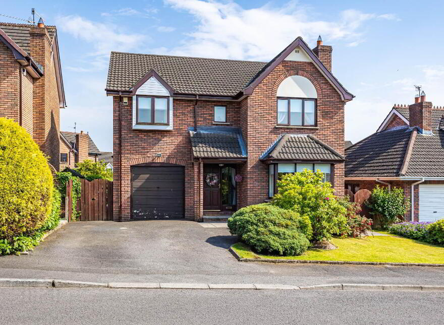 6 Highfields Avenue, Lisburn, BT28 3GE