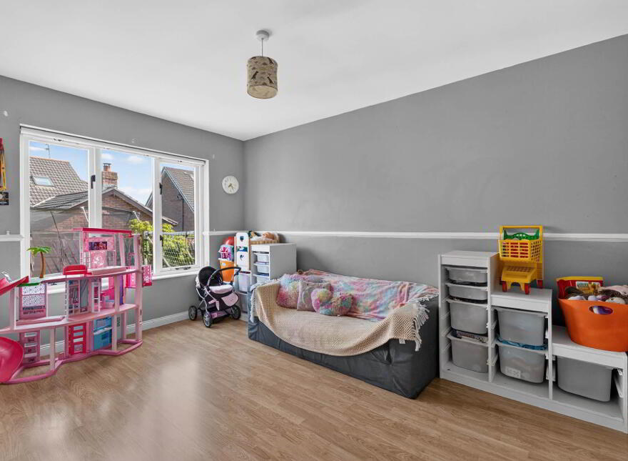 6 Highfields Avenue, Lisburn, BT28 3GE