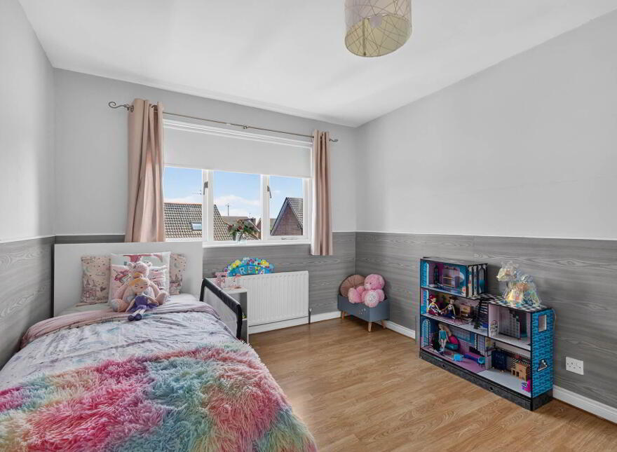6 Highfields Avenue, Lisburn, BT28 3GE