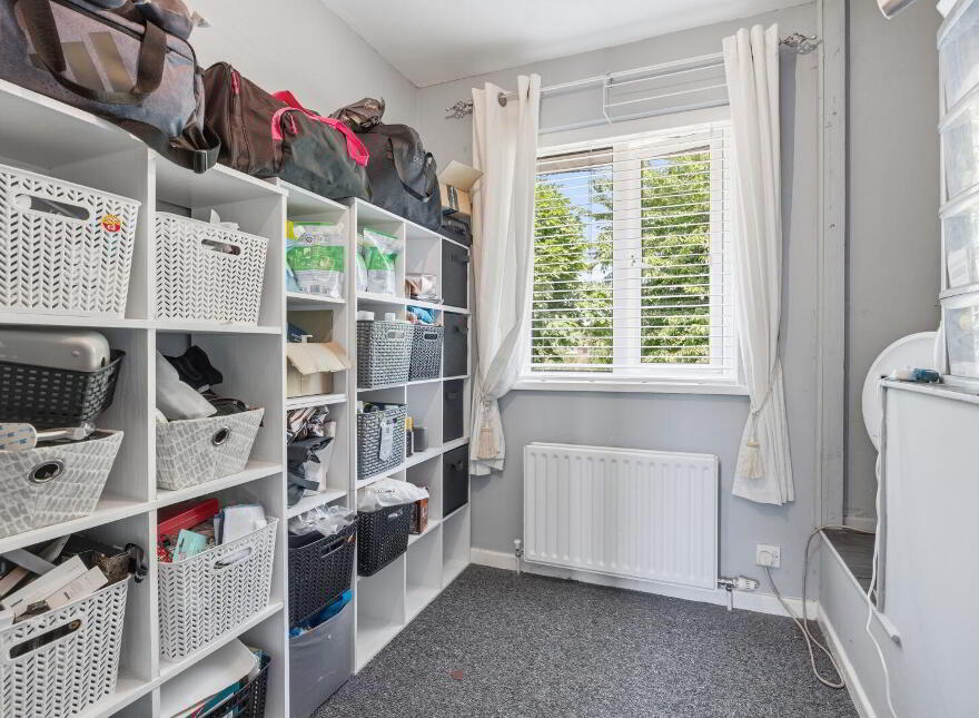 8 Knocknagoney Drive, Belfast, BT4 2QF