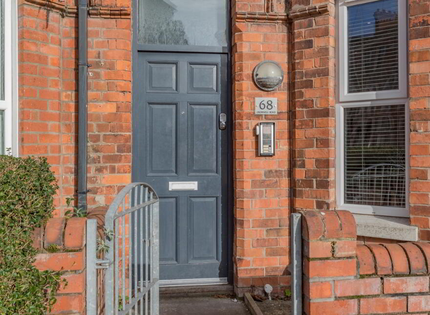 Unit A, 68 Cromwell Road, Botanic, South Belfast, Belfast, BT7 1JX