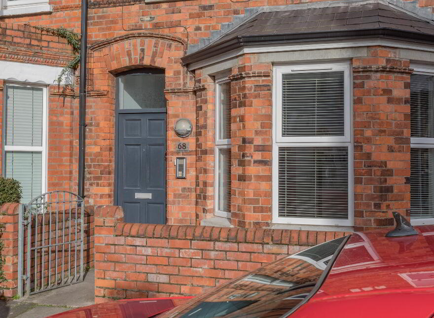 Unit A, 68 Cromwell Road, Botanic, South Belfast, Belfast, BT7 1JX