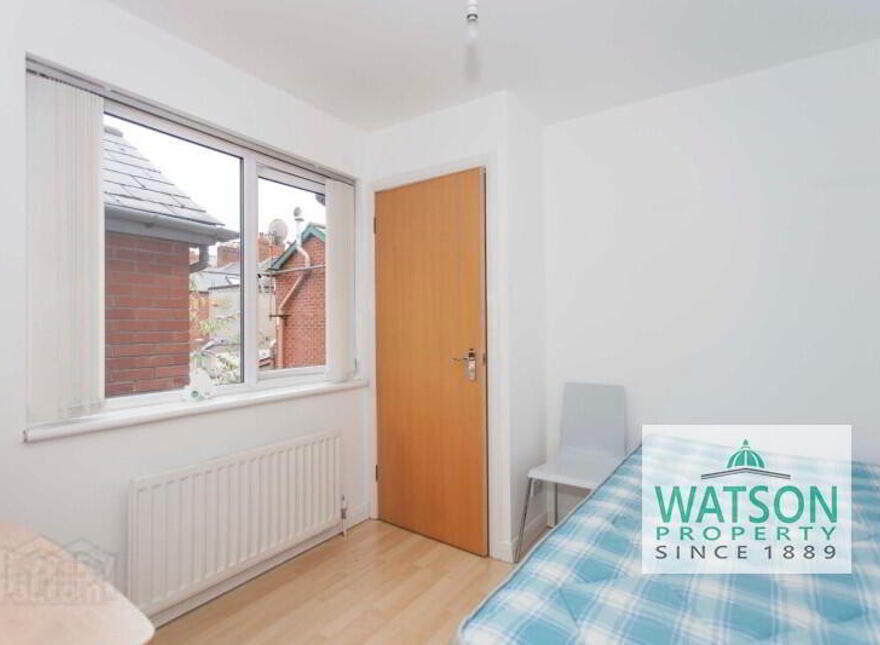 (Six Bedroom HMO), 18 St Ives Gardens, Stranmillis Road, Stranmillis V...Belfast, BT9 5DN