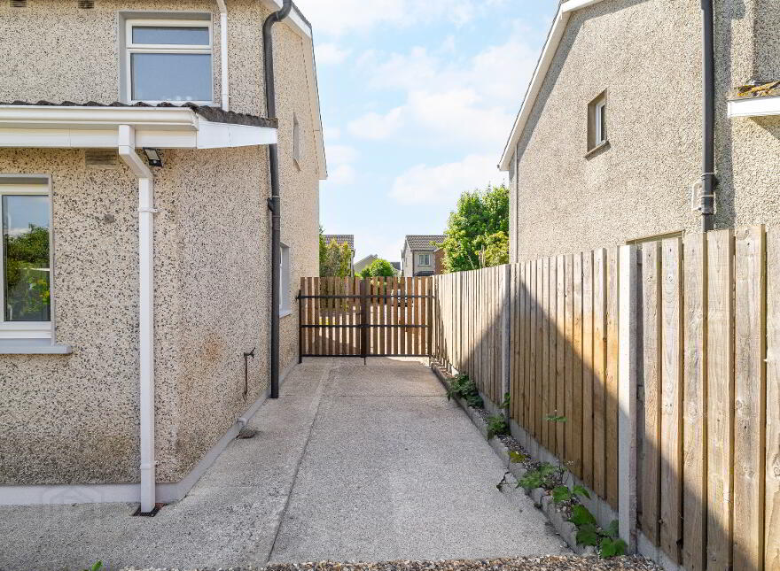 23 Dolmen Court, Browneshill Road, Carlow Town, R93KR25