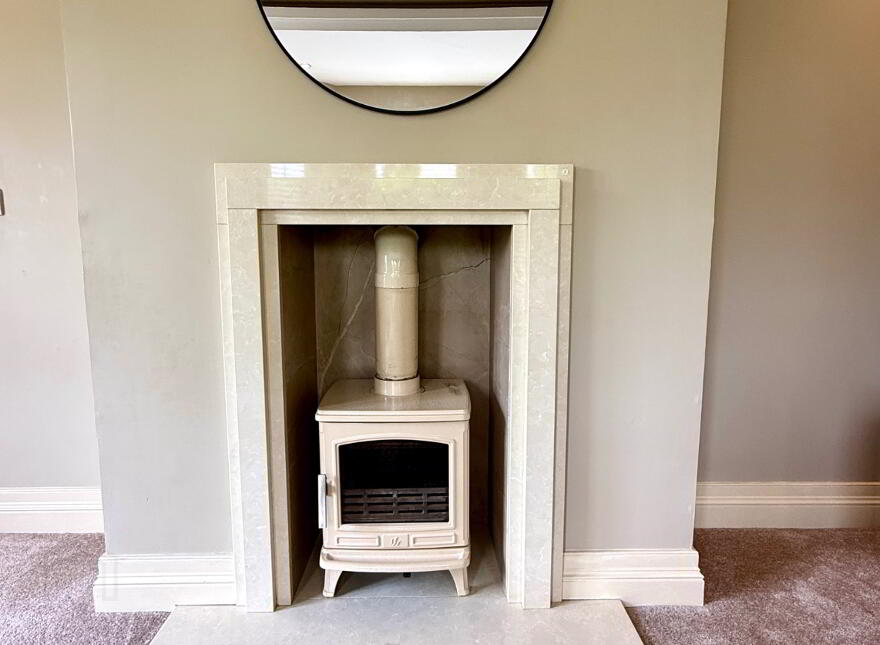 30 Oak Country Manor, Waterside, L'Derry, BT47 6HG