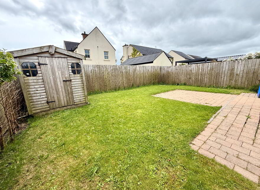 30 Oak Country Manor, Waterside, L'Derry, BT47 6HG