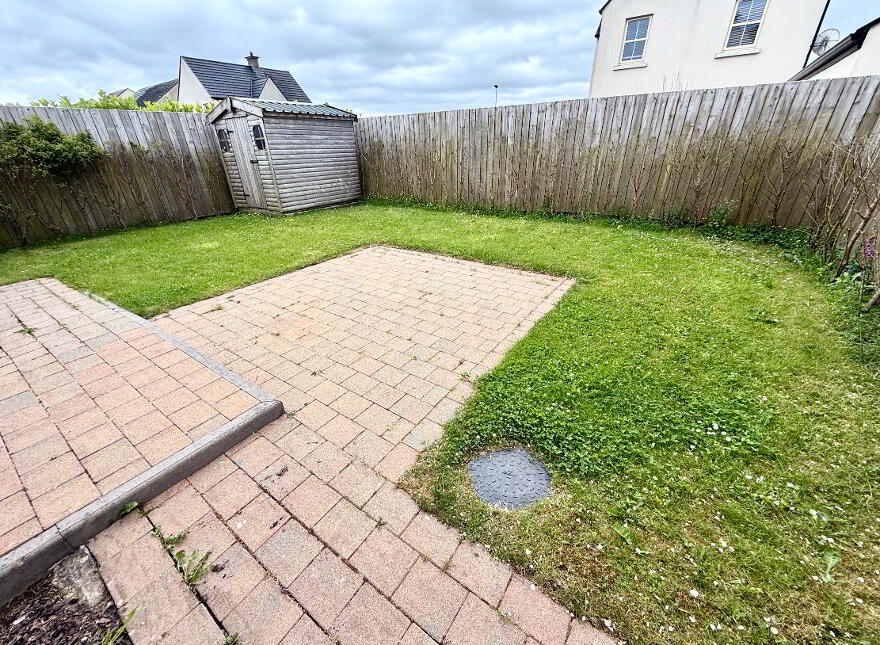 30 Oak Country Manor, Waterside, L'Derry, BT47 6HG