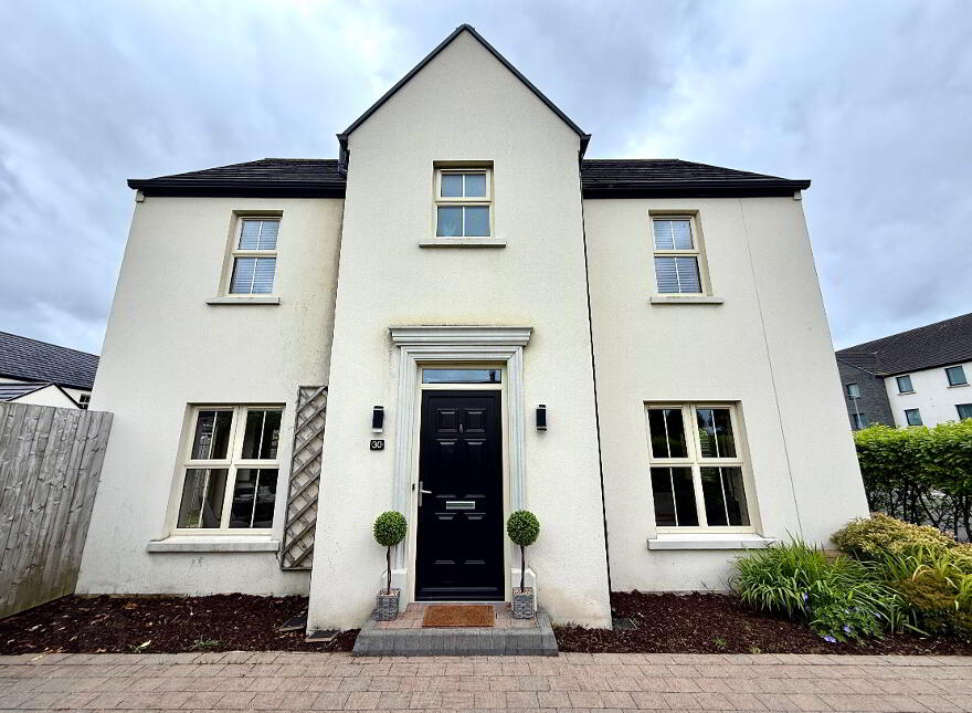 30 Oak Country Manor, Waterside, L'Derry, BT47 6HG
