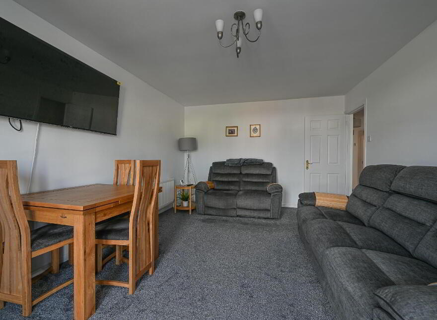 6 Sandringham Court, Bangor, BT20 5JE