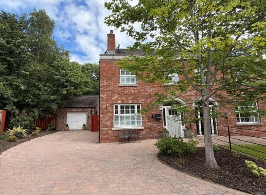 15 Glebe Gardens, Moira, BT67 0TU
