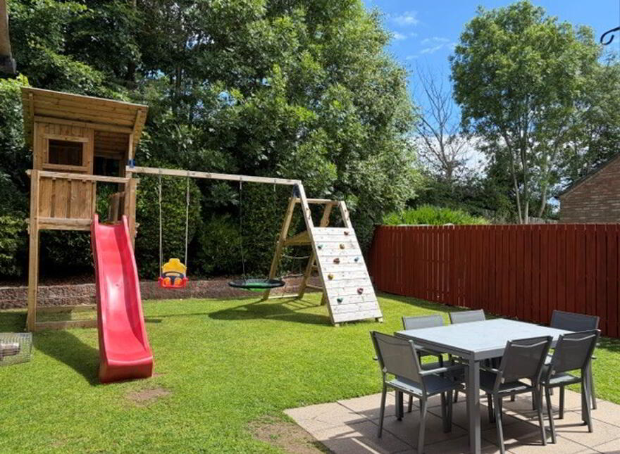 15 Glebe Gardens, Moira, BT67 0TU