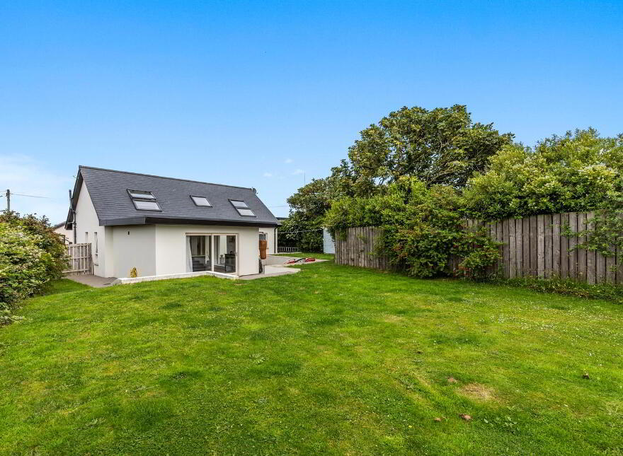 25 Andrews Shorefield, Groomsport, BT19 6LJ