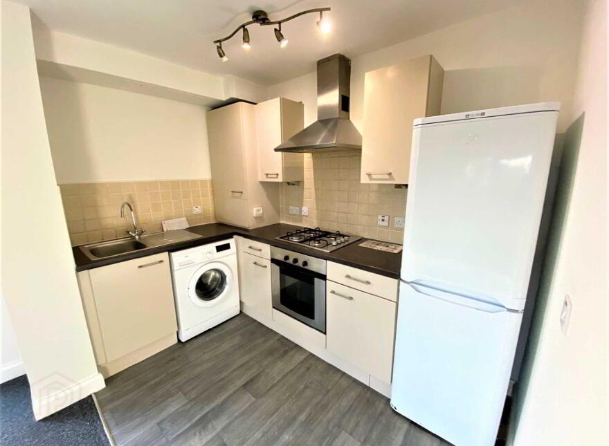 Apt 7, 112 Templemore Avenue, Belfast, BT5 4FX