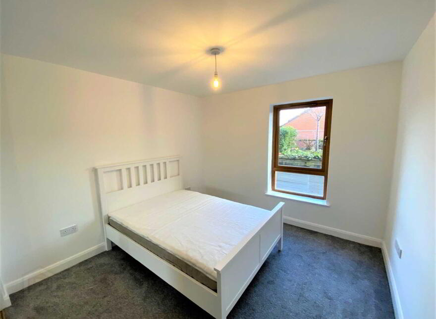 Apt 7, 112 Templemore Avenue, Belfast, BT5 4FX