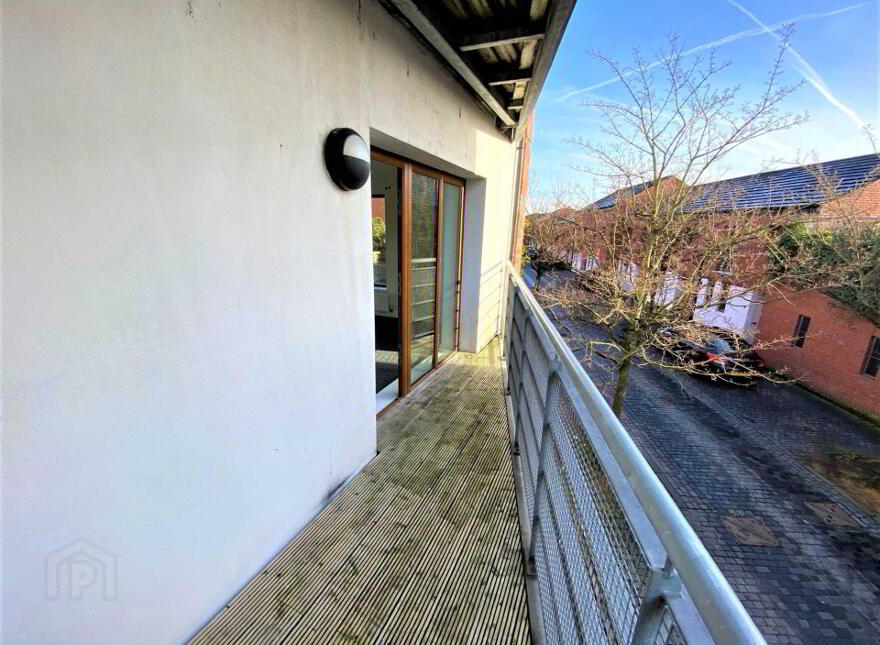 Apt 7, 112 Templemore Avenue, Belfast, BT5 4FX