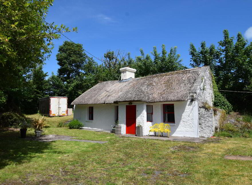 Thatched Cottage, Roveagh, Kilcolgan, H91WEP9