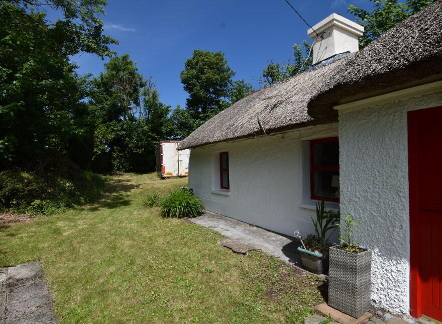 Thatched Cottage, Roveagh, Kilcolgan, H91WEP9