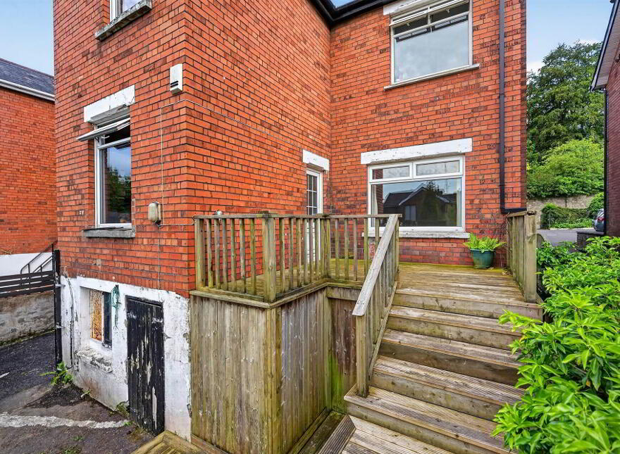 99 Knock Road, Belfast, BT5 6LF