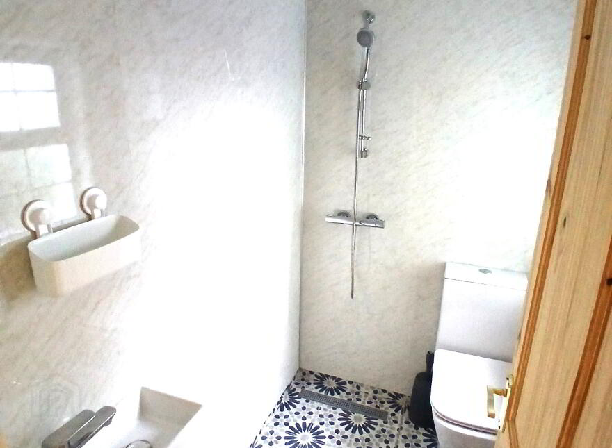 Centre-Ville Cottage, 8 Park Lane, Newcastle, BT33 0AR
