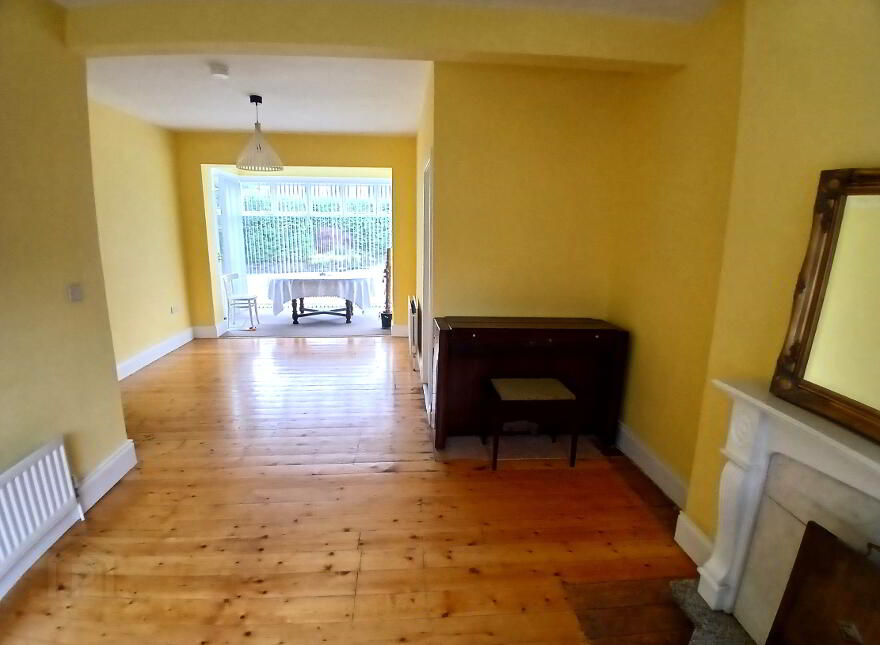 Centre-Ville Cottage, 8 Park Lane, Newcastle, BT33 0AR