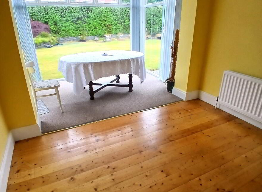 Centre-Ville Cottage, 8 Park Lane, Newcastle, BT33 0AR