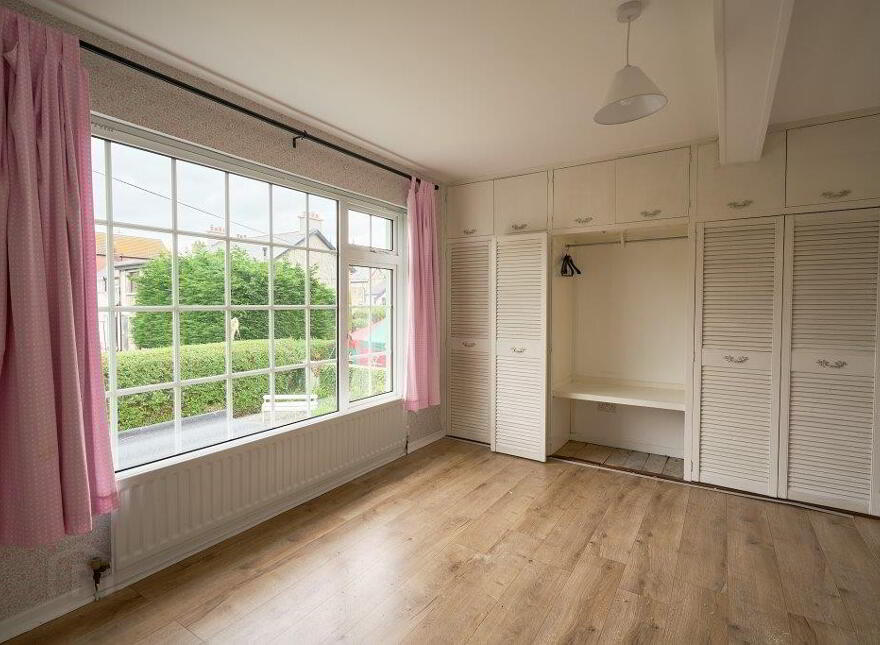 Centre-Ville Cottage, 8 Park Lane, Newcastle, BT33 0AR