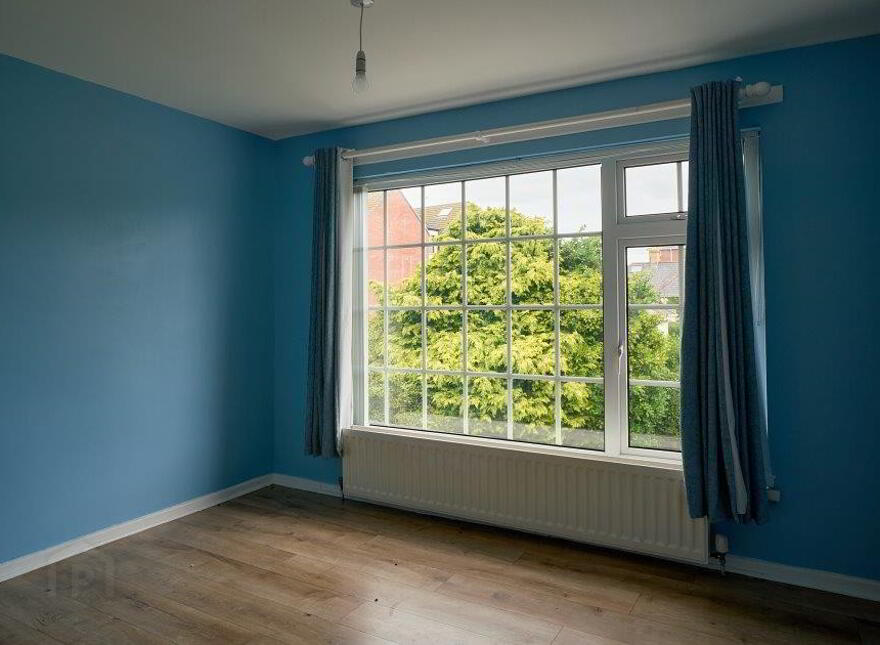 Centre-Ville Cottage, 8 Park Lane, Newcastle, BT33 0AR