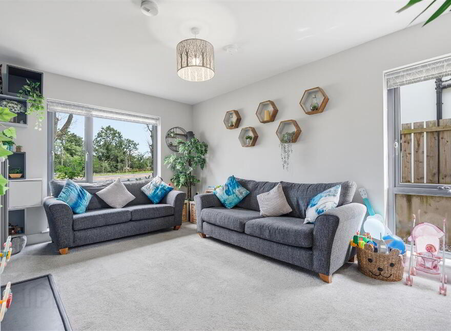 1 Oakwood Ave, Country, Antrim, BT41 2FT