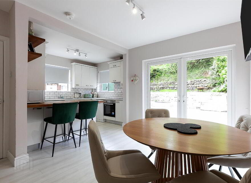 42 Glengoland Park, Stewartstown Road, Dunmurry, Belfast, BT17 0JD