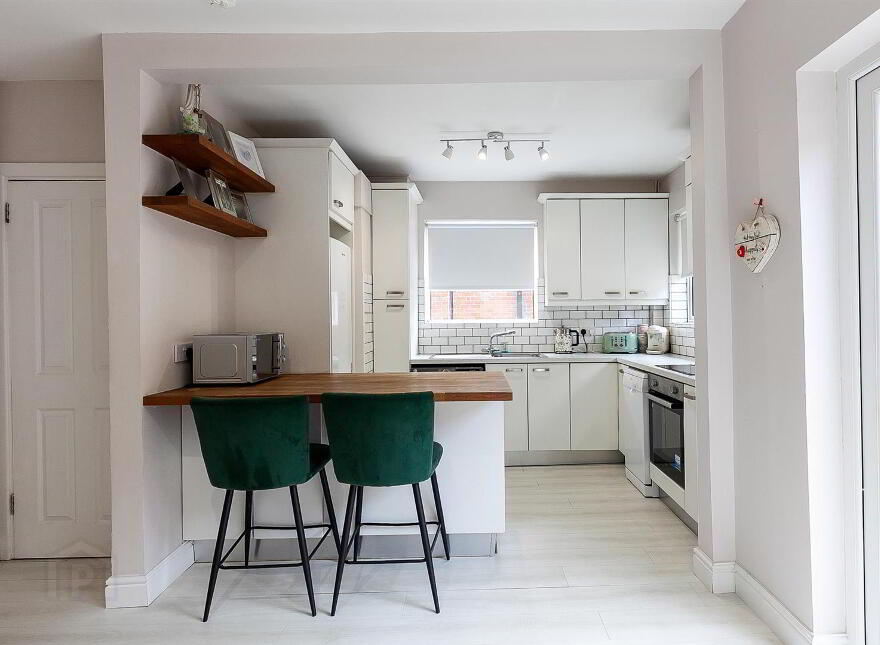 42 Glengoland Park, Stewartstown Road, Dunmurry, Belfast, BT17 0JD