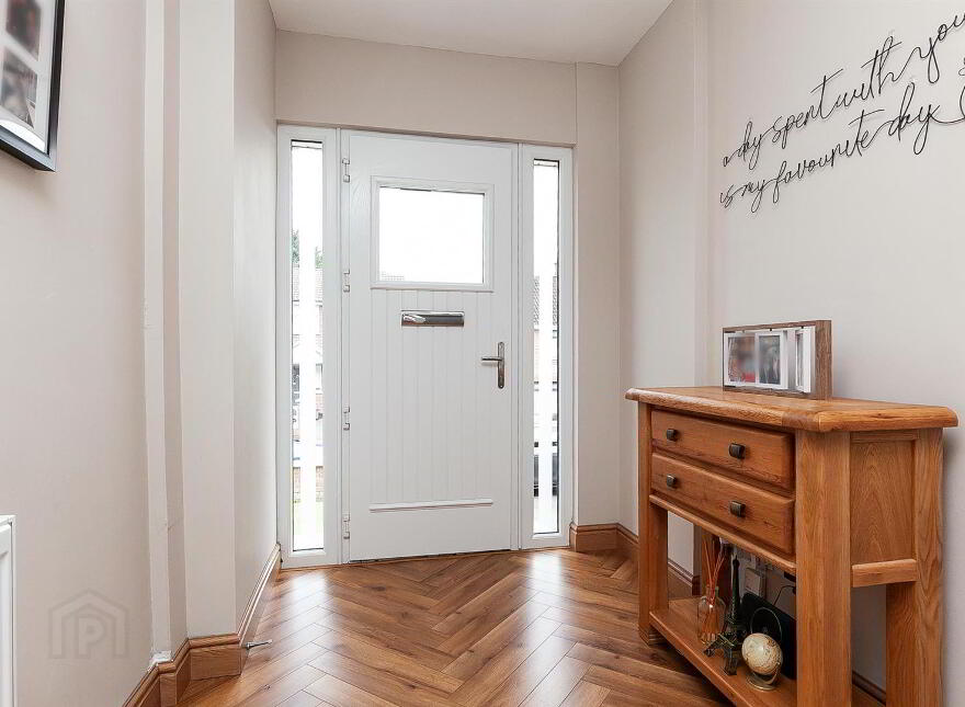 42 Glengoland Park, Stewartstown Road, Dunmurry, Belfast, BT17 0JD