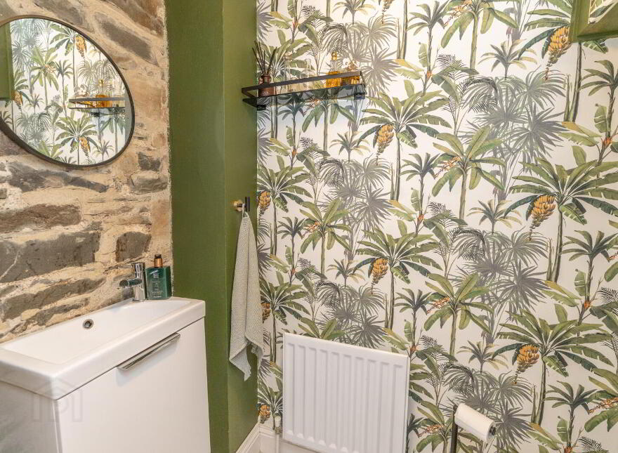 Grooms Cottage, 2 Coach Horse Lane, Seaforde, Downpatrick, BT30 8PP