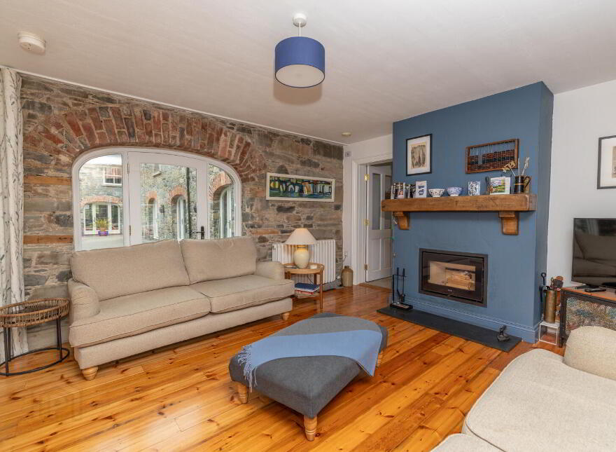 Grooms Cottage, 2 Coach Horse Lane, Seaforde, Downpatrick, BT30 8PP