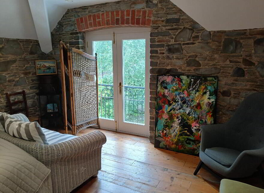 Grooms Cottage, 2 Coach Horse Lane, Seaforde, Downpatrick, BT30 8PP