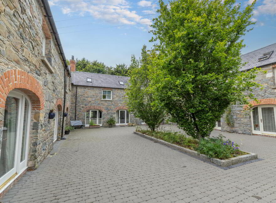 Grooms Cottage, 2 Coach Horse Lane, Seaforde, Downpatrick, BT30 8PP